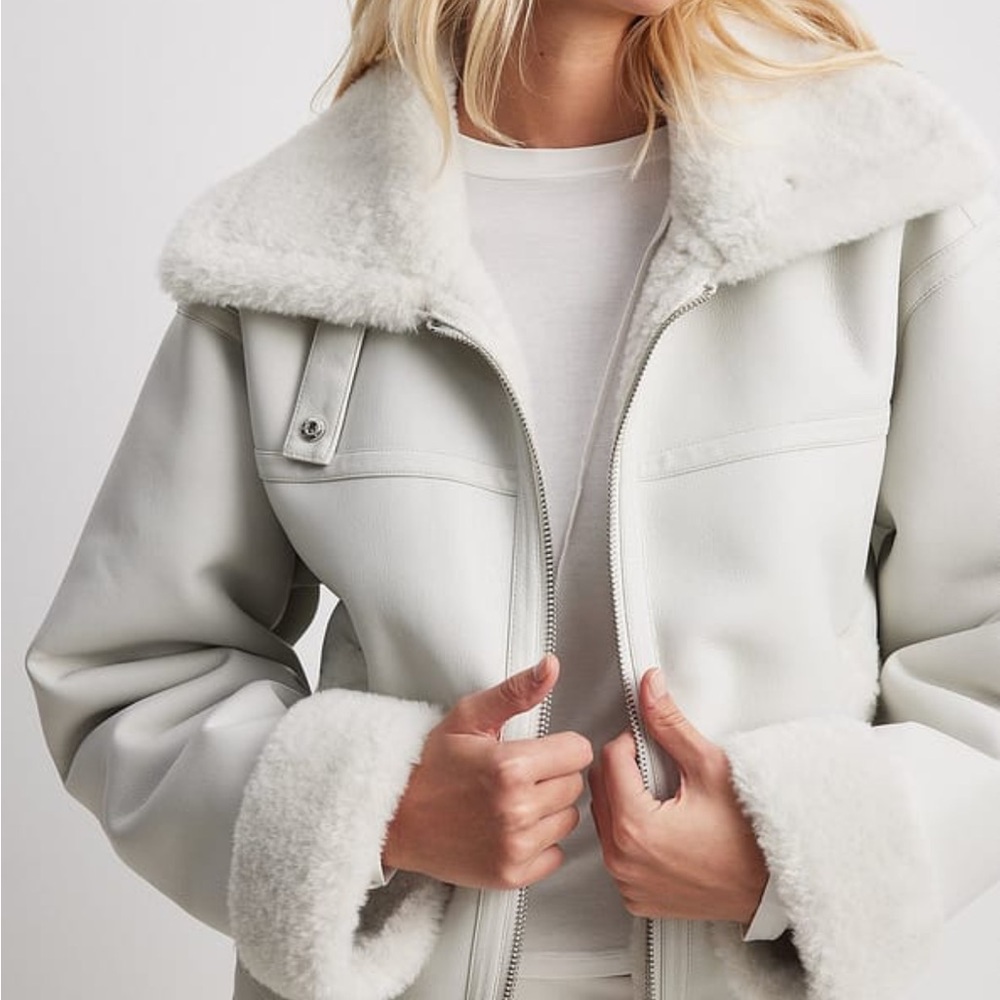 Women's off White Shearling Jacket. Never worn. European size 36